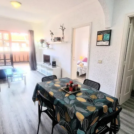 Apartamento Cozy Tenerife South Wifi & Pool Costa del Silencio