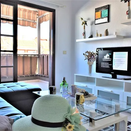 Cozy Tenerife South Wifi & Pool Коста-дель-Силенцио